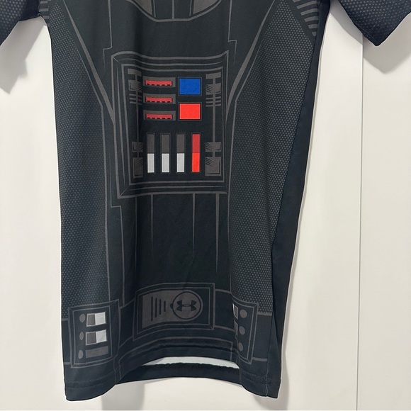 Under Armour X Star Wars Compression T-shirt Size Small Darth Vader - Picture 2 of 8